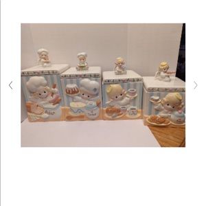 2005 Precious Moments “A Recipe For Happiness” canister set